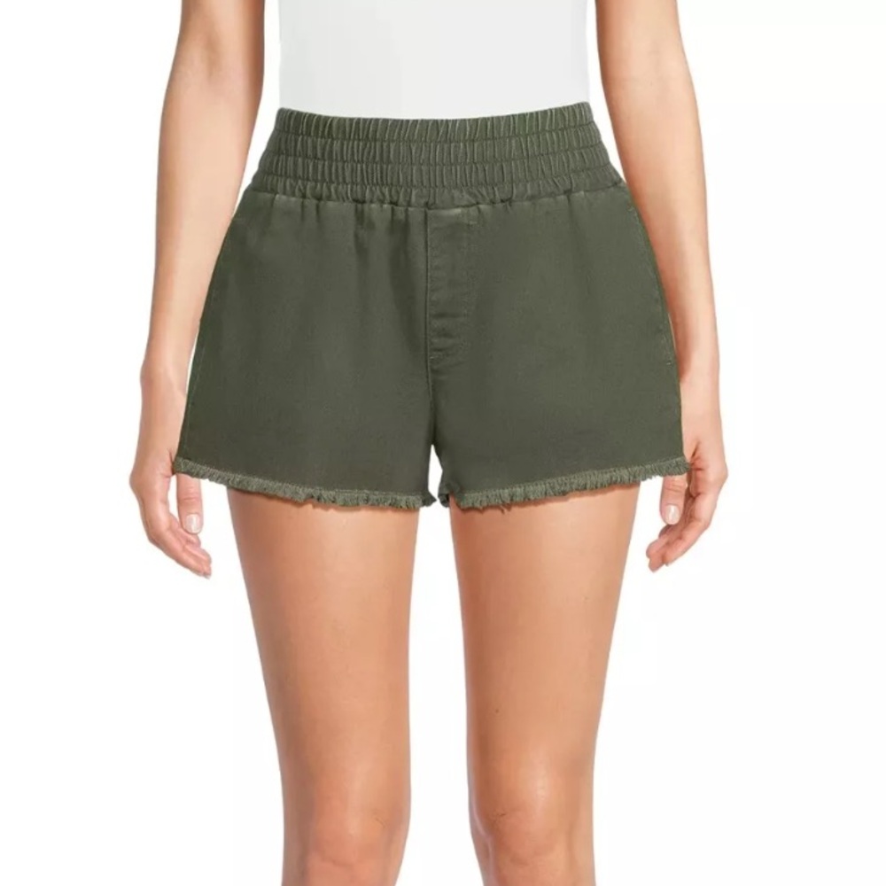 No Boundaries Juniors Green Smocked Waist Shorts